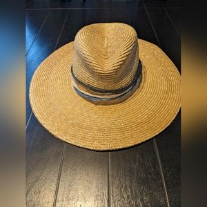 Wyeth Straw Wide Brimmed Beach Hat NWT